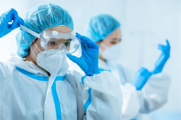 Coronavirus – Egitto: il CICR dona dispositivi di protezione al Ministero della Salute per sostenere la lotta contro il COVID-19