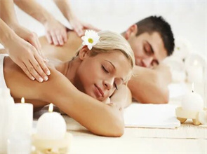 I vantaggi dell'uso dei guanti per i professionisti dell'estetica e dell'acconciatura